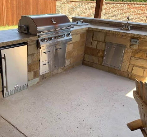 Outdoor Kitchen Installation